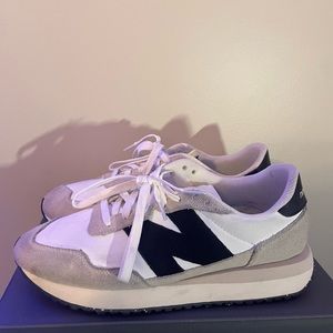 Nike New Balance 237 Size 10.5